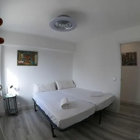 Roch - Stylish Near Metro *