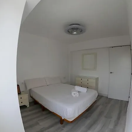 Roch - Stylish Near Metro * Seville